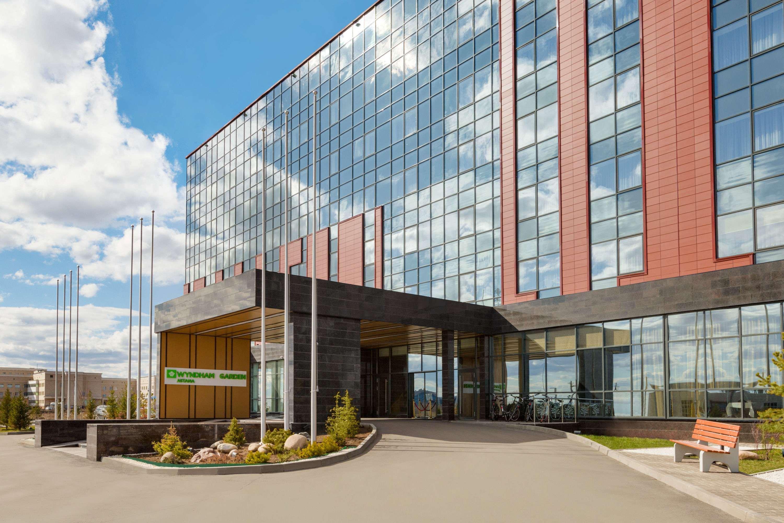 Wyndham Garden Astana Ξενοδοχείο Εξωτερικό φωτογραφία