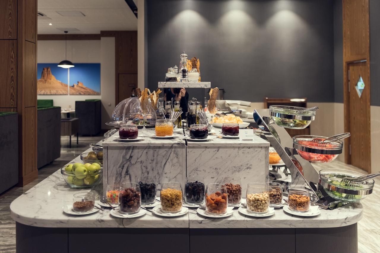 Wyndham Garden Astana Ξενοδοχείο Εξωτερικό φωτογραφία